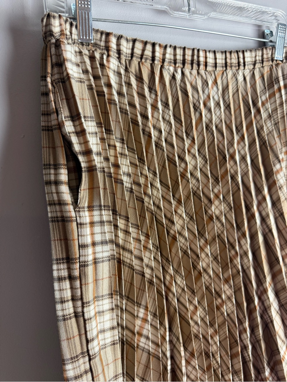 Liv Los Angles Women’s Brown Plaid Pleated Maxi Skirt SZ M Pockets Preppy Grunge